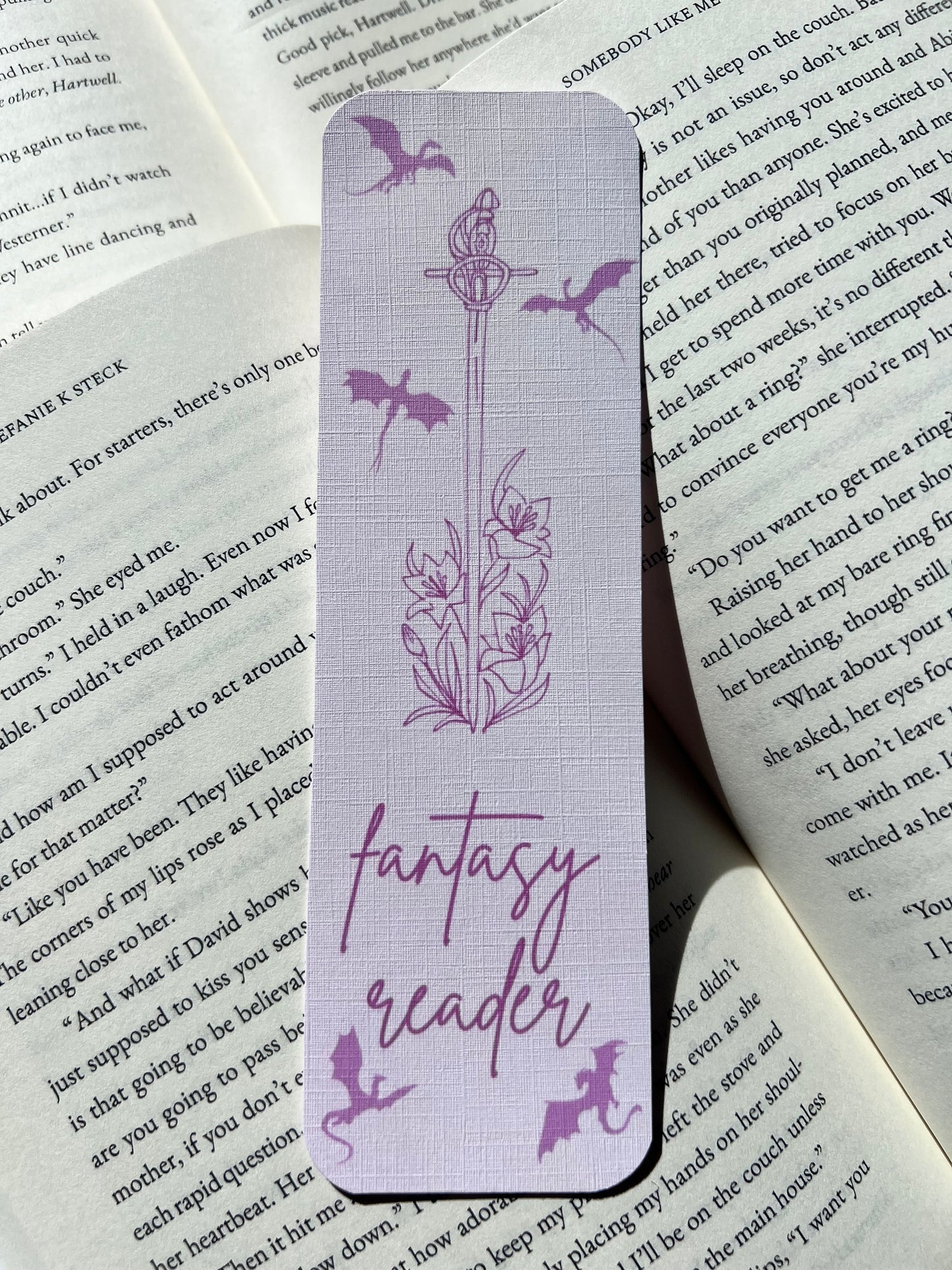 "𝐹𝒶𝓃𝓉𝒶𝓈𝓎 𝓇𝑒𝒶𝒹𝑒𝓇" bookmark